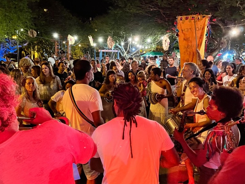 Bloco “Não Tem Água na Moringa” faz Festa da Primavera em homenagem a Cosme e Damião