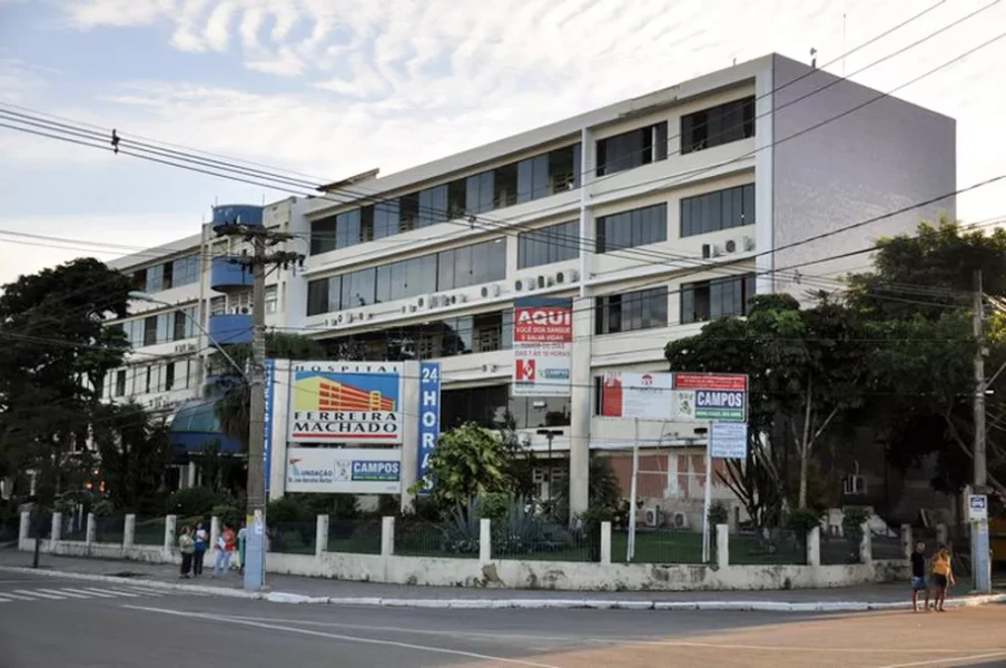 Grave acidente na BR-101 em Campos resulta na morte de motociclista