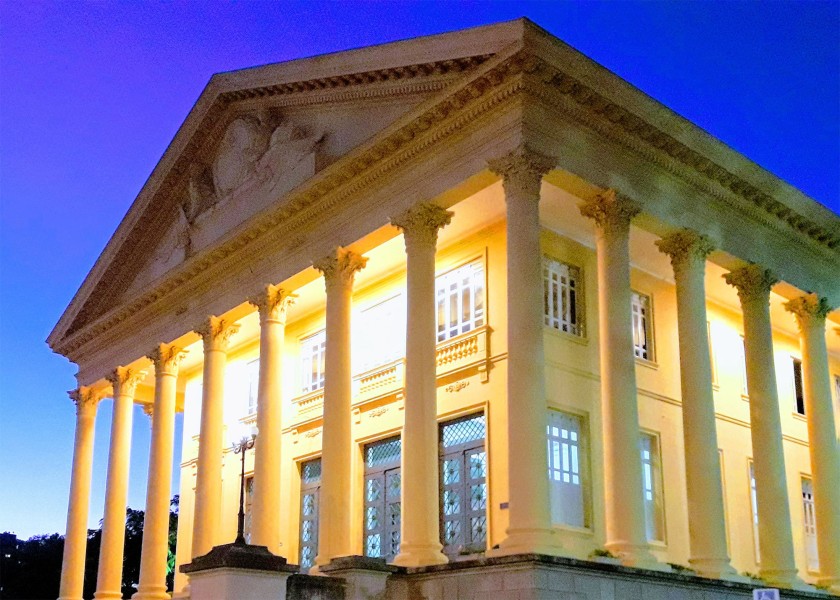 Paralisação da sessão na Câmara de Campos após confronto entre vereadores