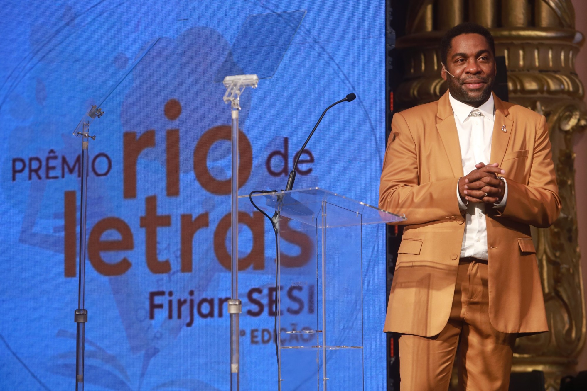 Estudantes de Macaé ganham prêmio no Rio de Letras da Firjan SESI
