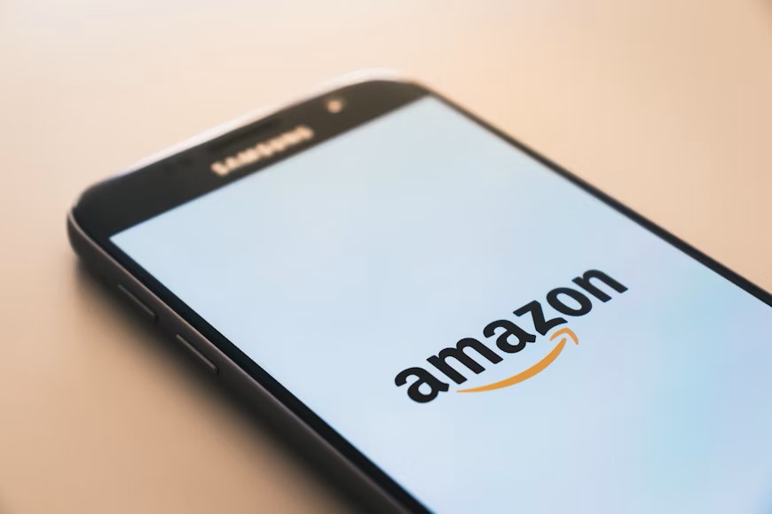 Pix enfrenta instabilidades em grandes cidades durante falha da Amazon