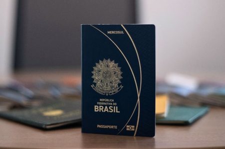 Polícia Federal pode suspender emissão de passaporte devido à falta de recursos