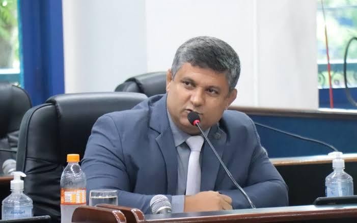 Empresário e vereador licenciado construiu carreira política na Região dos Lagos; causa da morte ainda não foi divulgada — Foto: Divulgação