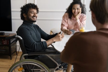 Curso gratuito de qualificação profissional para pessoas com deficiência em Macaé