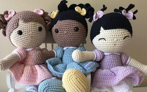Feira de artesanato anima a Praia dos Cavaleiros nos finais de semana de dezembro