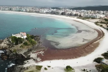 Fenômeno natural altera paisagem da Praia do Forte, em Cabo Frio