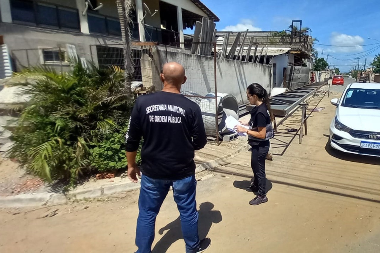 Vazios urbanos em Campos se multiplicam, jutam lixo e elevam a sensação térmica