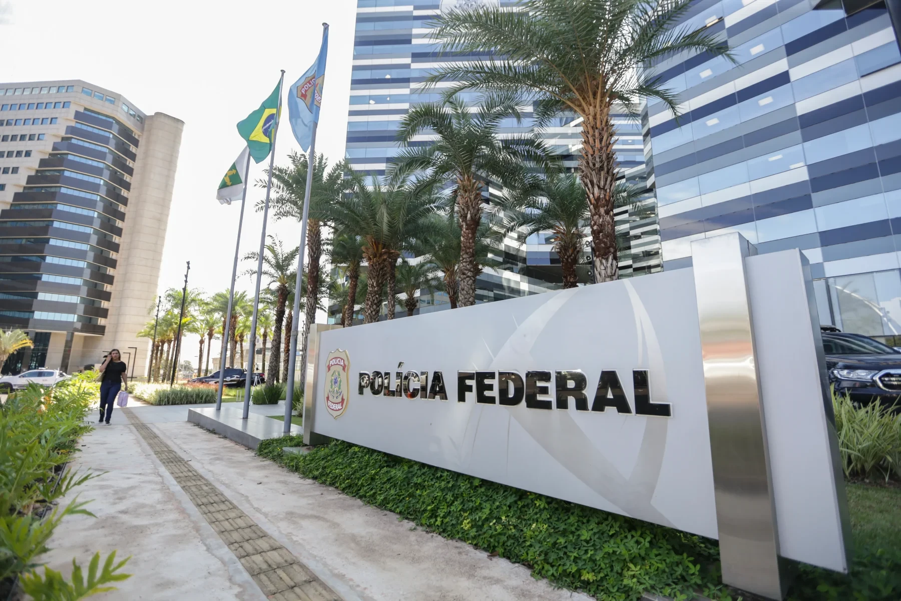 Delegado da Polícia Federal ligado ao ex-deputado TH Joias é preso no Rio