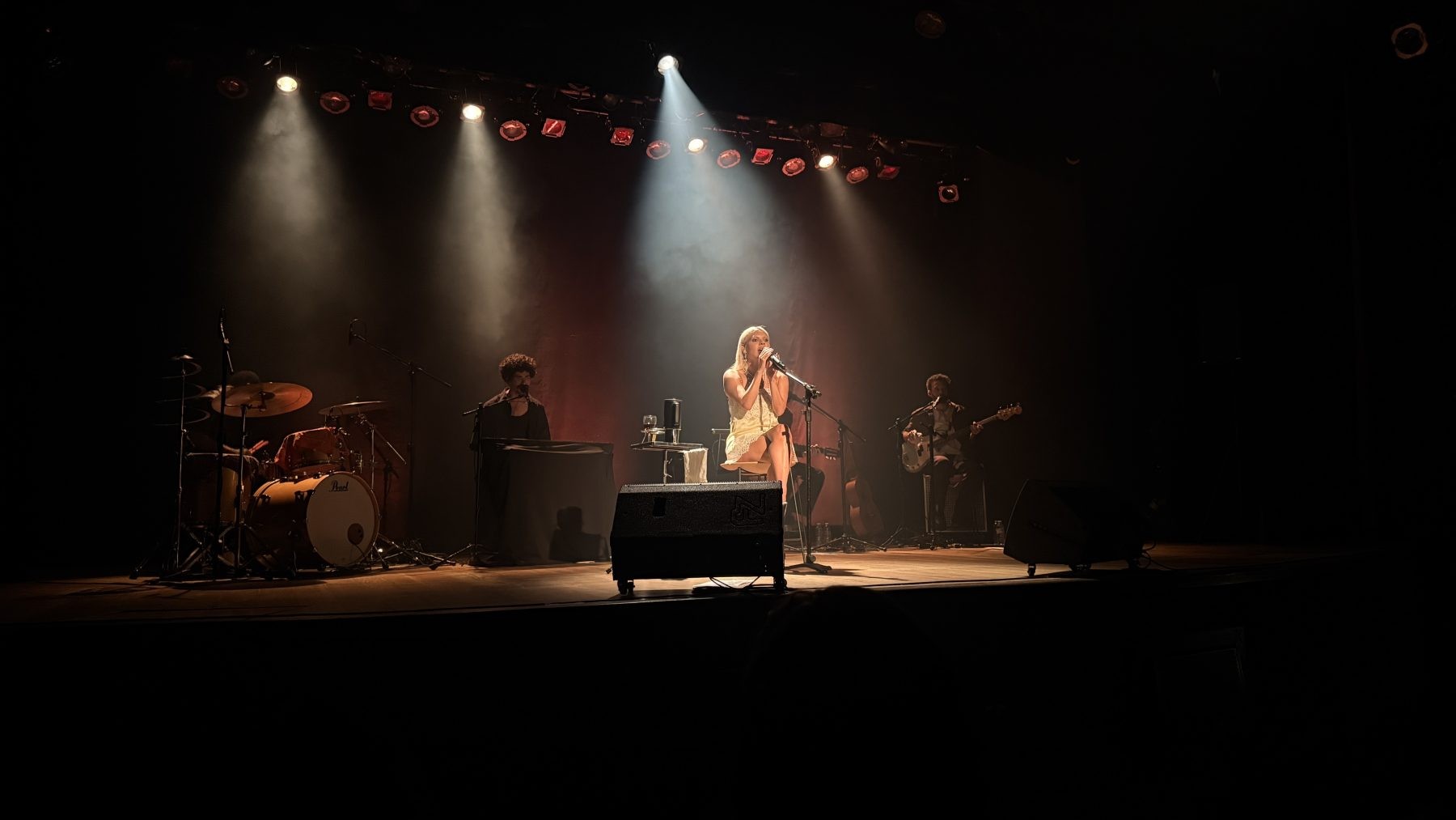 Duda Beat abre temporada musical do Teatro Firjan SESI com show intimista