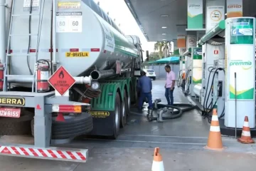 Governadores resistem e travam corte do ICMS sobre diesel no país