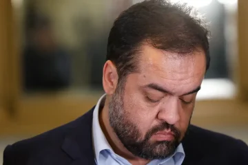 TSE tem 2 votos para tornar Cláudio Castro inelegível; julgamento é adiado