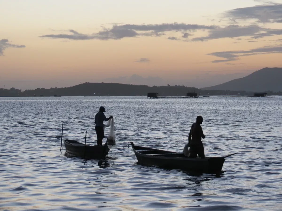 Defeso do camarão começa nesta quarta-feira (1º) na Laguna de Araruama