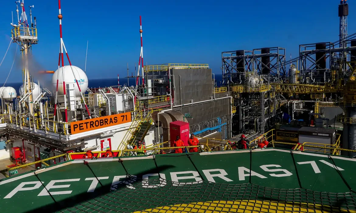 Espírito Santo atrai R$ 38,4 bilhões e projeta boom no petróleo e gás