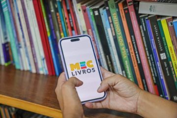 MEC Livros bate recorde e alcança 291 mil usuários em dez dias
