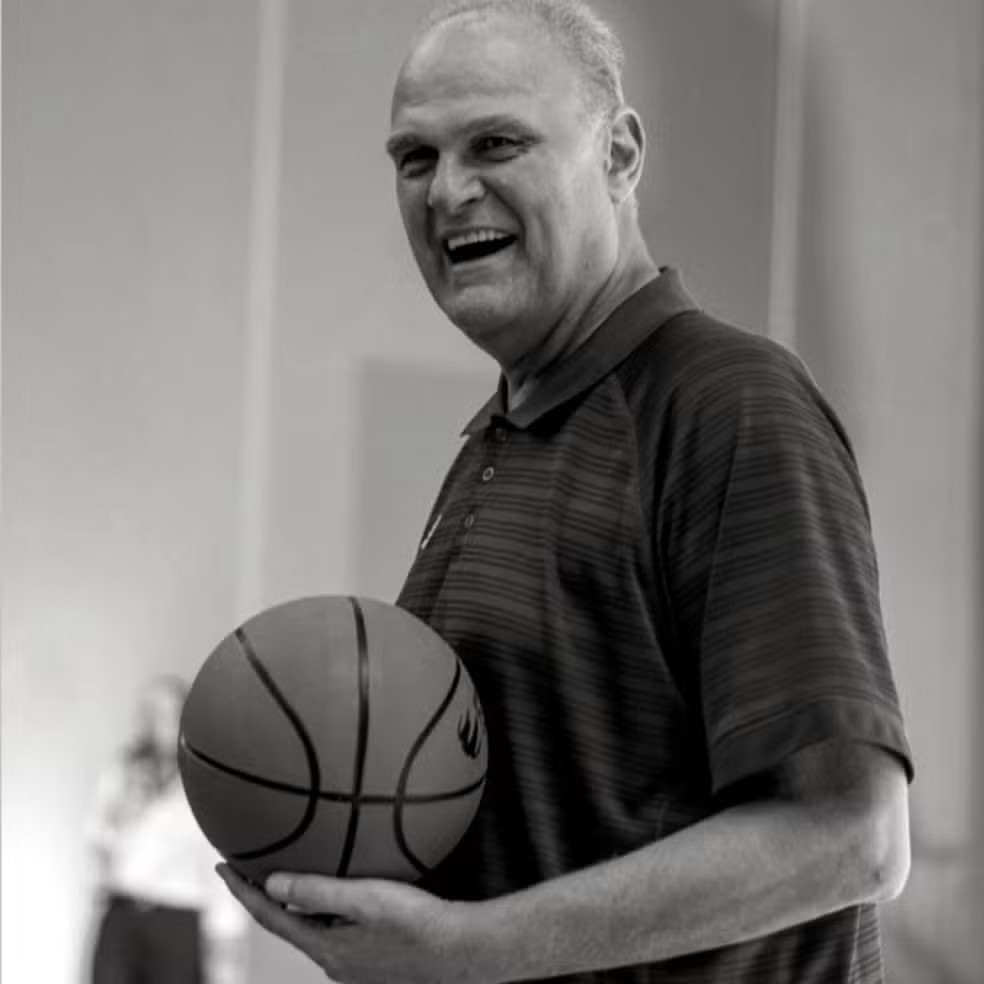 Morre Oscar Schmidt, Maior ídolo Do Basquete Brasileiro