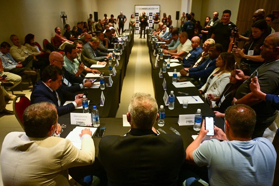 Prefeitos do Rio se mobilizam contra perda dos Royalties do petróleo