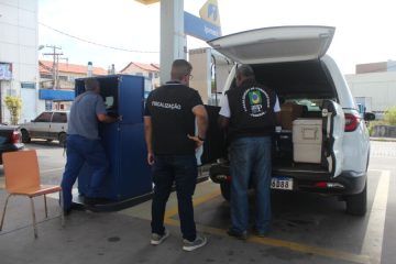 Procon fiscaliza postos de combustíveis em Iguaba Grande