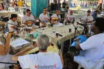 Sindicato dos Petroleiros promove atos com samba no Dia do Trabalhador