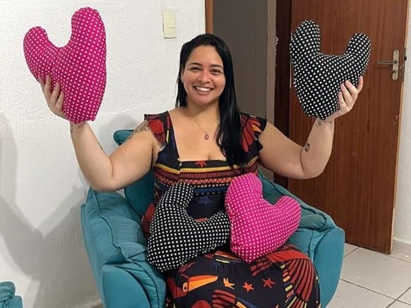 Artesã transforma costura em acolhimento para pacientes com câncer em Macaé