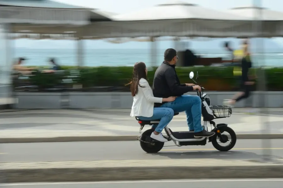 Câmara de Campos debate uso de bicicletas elétricas e scooters na cidade