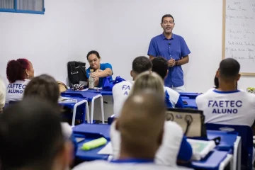 Faetec abre 3,7 mil vagas gratuitas para cursos técnicos e graduação