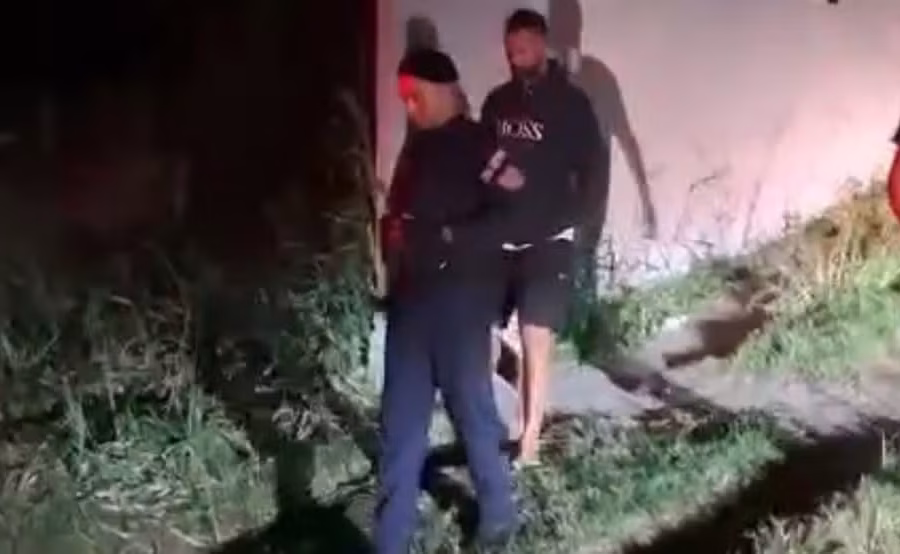Goleiro Bruno é preso em São Pedro da Aldeia após ficar dois meses foragido