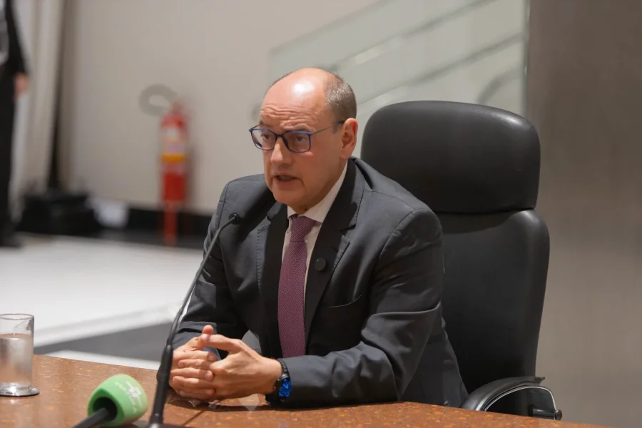 Governo do RJ impõe transparência nas nomeações e limita indicações da Alerj