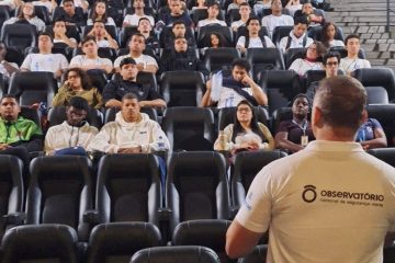 Maio Amarelo: palestra alerta jovens sobre riscos no trânsito em Macaé