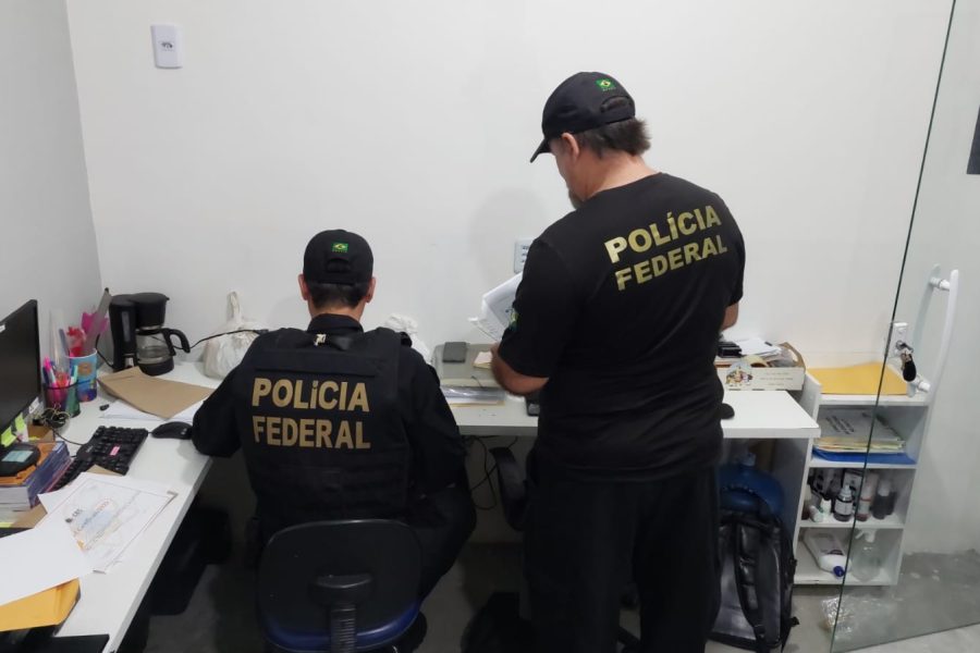 Polícia Federal faz operação contra certificados falsos para vigilantes em Cabo Frio