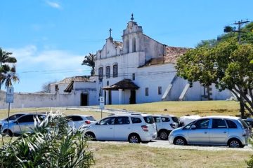Projeto literário leva leitura e música ao Mart, em Cabo Frio