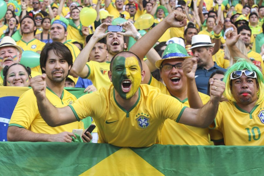 Brasil faz 2 a 1 contra Escócia em jogo emocionante e anima a torcida brasileira