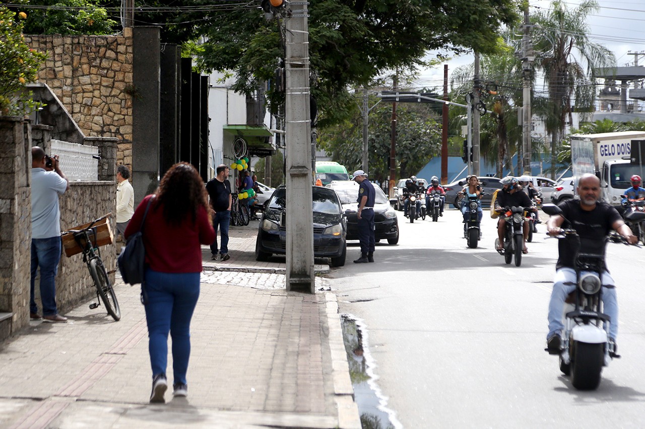 Campos dos Goytacazes: mais de 12 mil motoristas são autuados por usar as calçadas