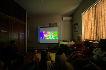 Cine CRAS leva entretenimento gratuito para moradores de Laje do Muriaé