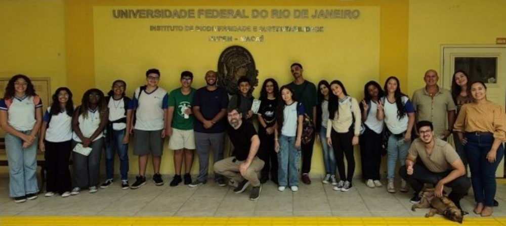 Escola pública de Macaé integra estudo com universidade norueguesa