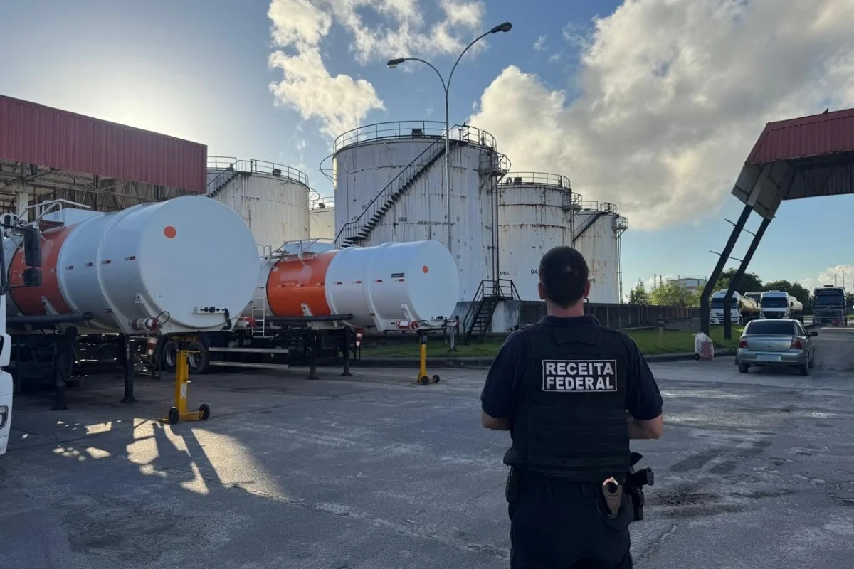 Governo do Rio cassa benefício fiscal da Refit em esquema bilionário de sonegação
