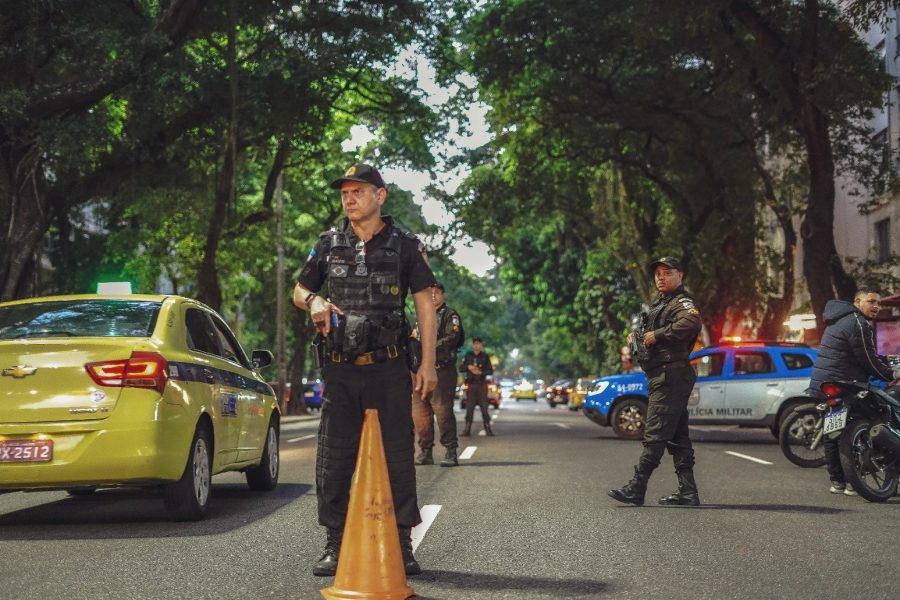 Governo do RJ anuncia compra de novos armamentos para as forças de segurança pública