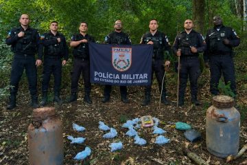 PM apreende quase 500 pinos de cocaína em Santo Antônio de Pádua