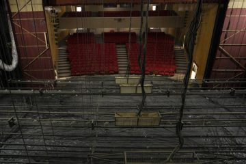 Artistas denunciam abandono dos teatros públicos de Campos