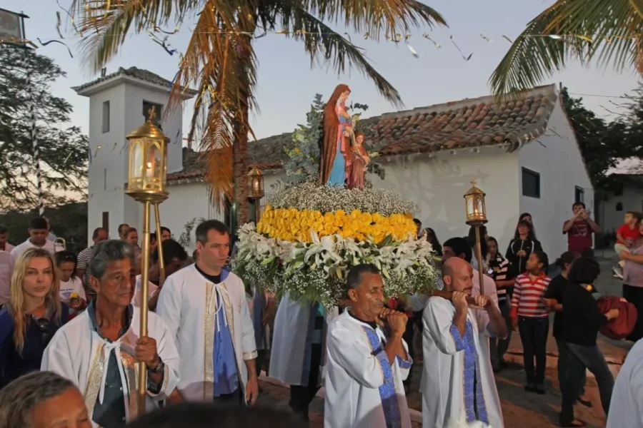 Festa de Sant’Anna celebra 286 anos de tradição com Leoni e programação gratuita em Búzios