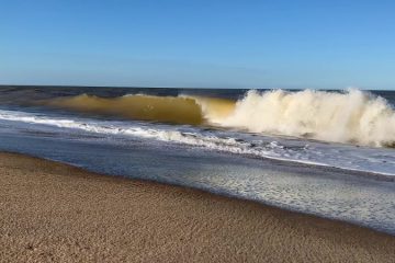 Marinha alerta para ressaca com ondas de até 3 metros entre Rio e Campos dos Goytacazes