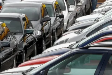 Motoristas de aplicativo e taxistas poderão financiar carros usados pelo Move Brasil