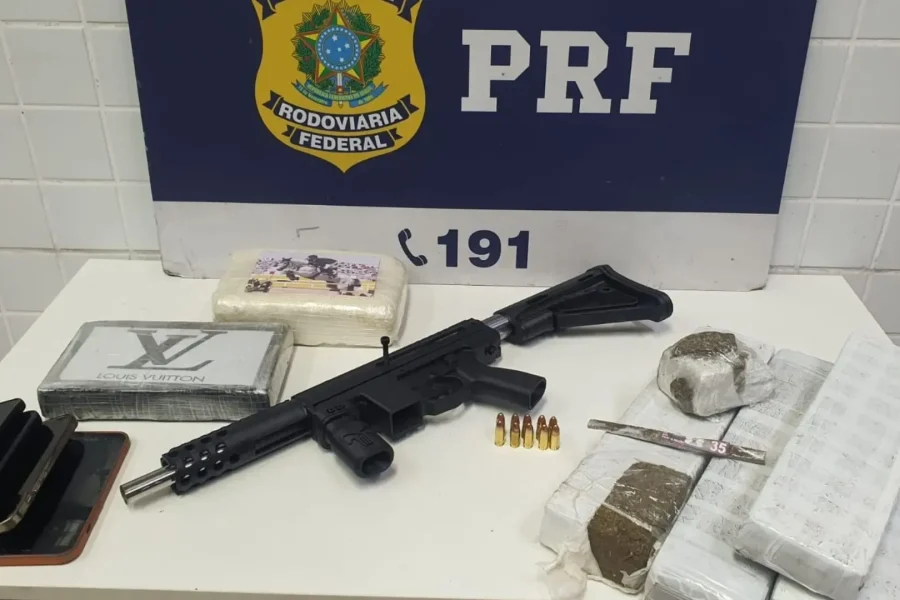 PRF apreende mais de 7 kg de drogas e prende quatro pessoas em Mimoso do Sul