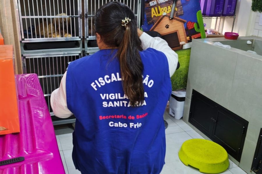 Três clínicas veterinárias são notificadas após fiscalização em Cabo Frio